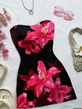 Scarlett Strapless Bodycon Dress - Black with Hot Pink Floral